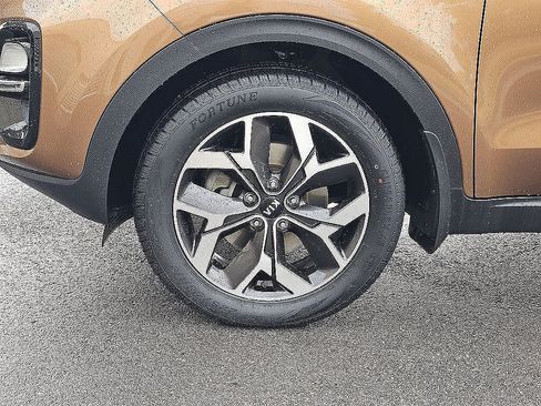 Used 2021 Kia Sportage EX AWD/4WD image 9