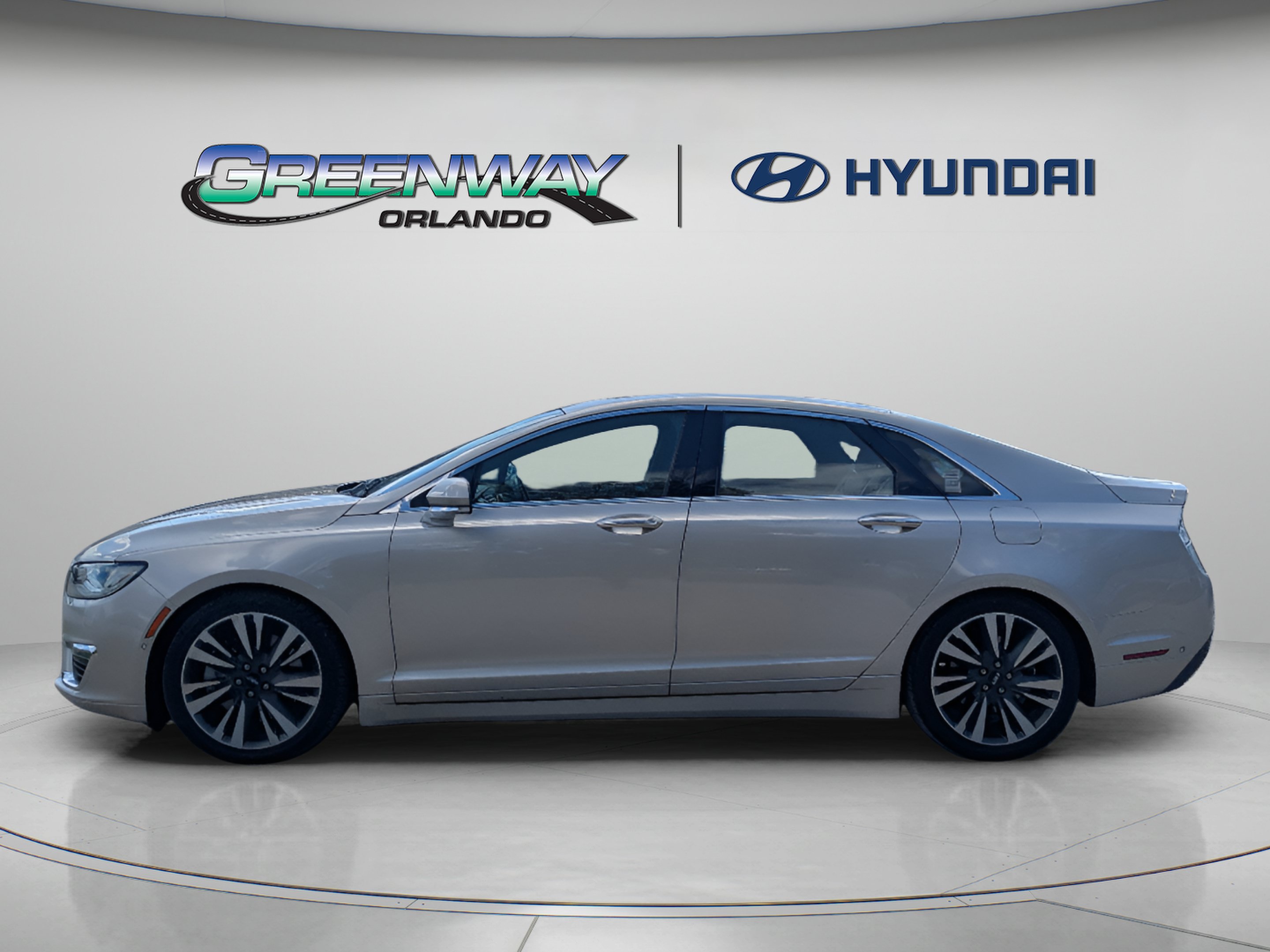 Used 2017 Lincoln MKZ Reserve w/ Technology Package AWD/4WD image 5