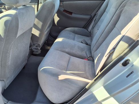 Used 2005 Toyota Corolla LE image 12