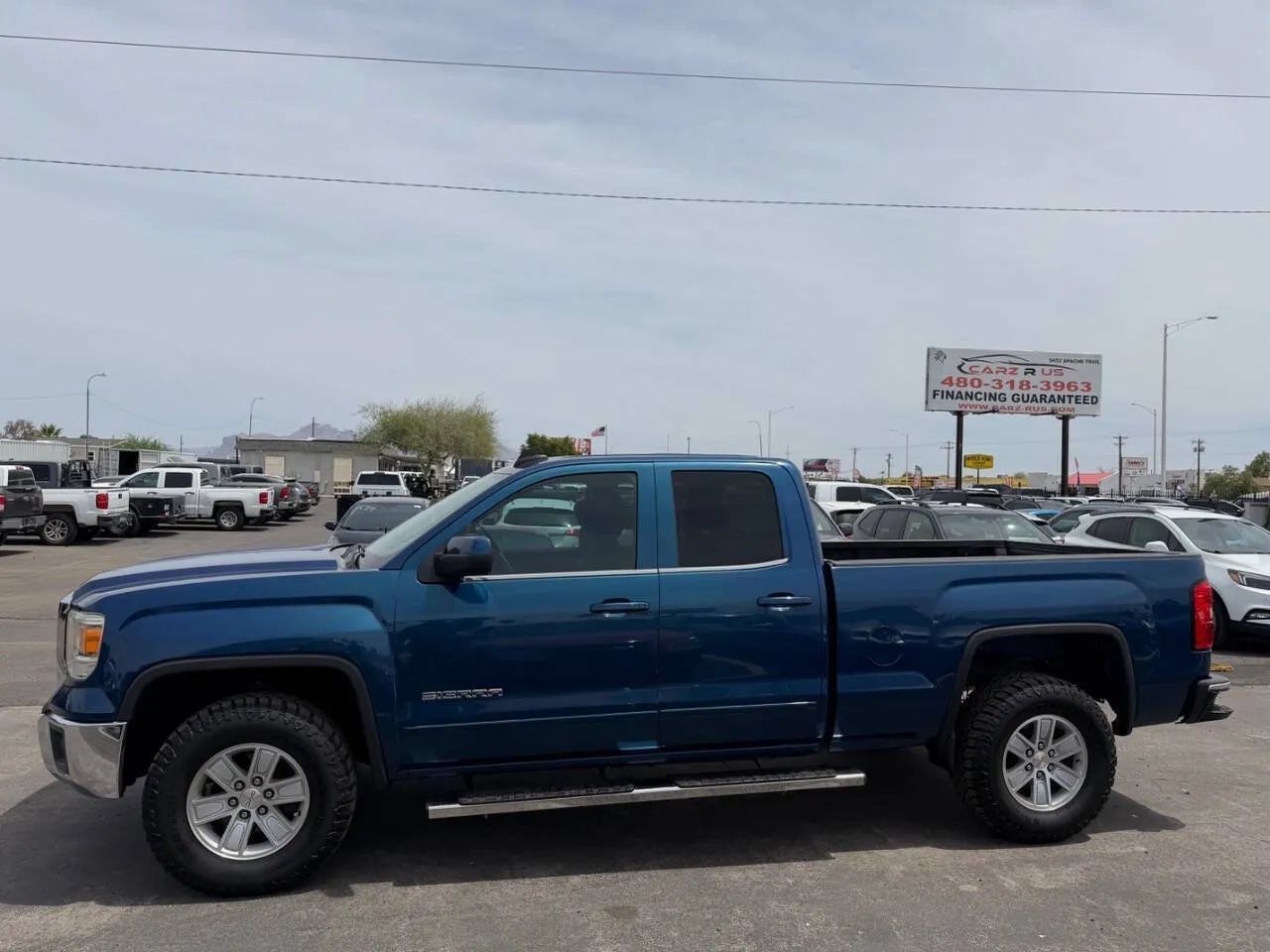 Used 2015 GMC Sierra 1500 SLE w/ SLE Value Package RWD image 4