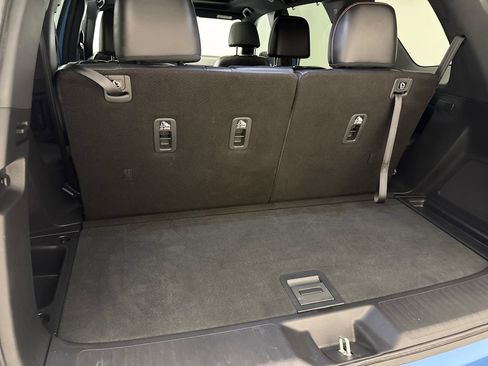 Used 2025 Honda Pilot TrailSport image 11
