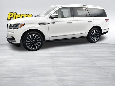 Certified 2022 Lincoln Navigator Black Label image 5