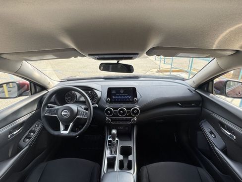 Used 2025 Nissan Sentra SV image 31
