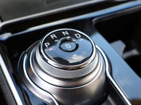 Used 2020 Ford Edge SEL w/ Convenience Package image 27