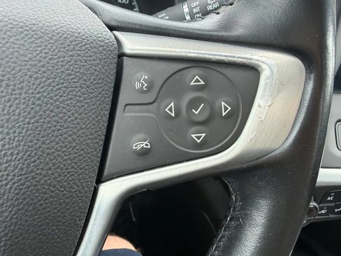 Used 2018 GMC Acadia SLE FWD image 20