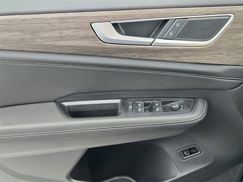 New 2026 Volkswagen Atlas SEL image 14