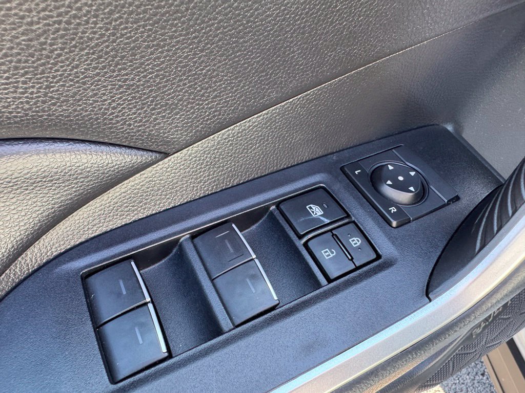 Used 2023 Toyota RAV4 XLE FWD image 13