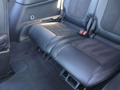 Used 2023 Jeep Grand Cherokee L Laredo AWD/4WD image 14