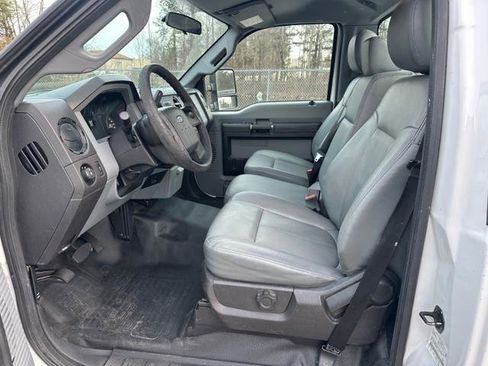 Used 2016 Ford F250 XL w/ Power Equipment Group image 18