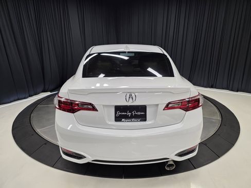 Used 2017 Acura ILX w/ Premium Package image 10