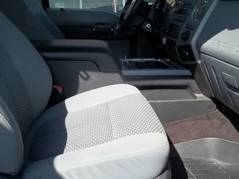 Used 2016 Ford F250 XLT w/ XLT Premium Package image 11