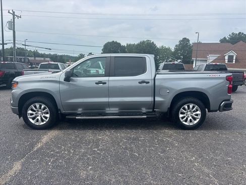 Used 2024 Chevrolet Silverado 1500 Custom AWD/4WD image 4