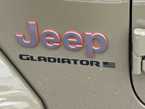New 2026 Jeep Gladiator Mojave image 25