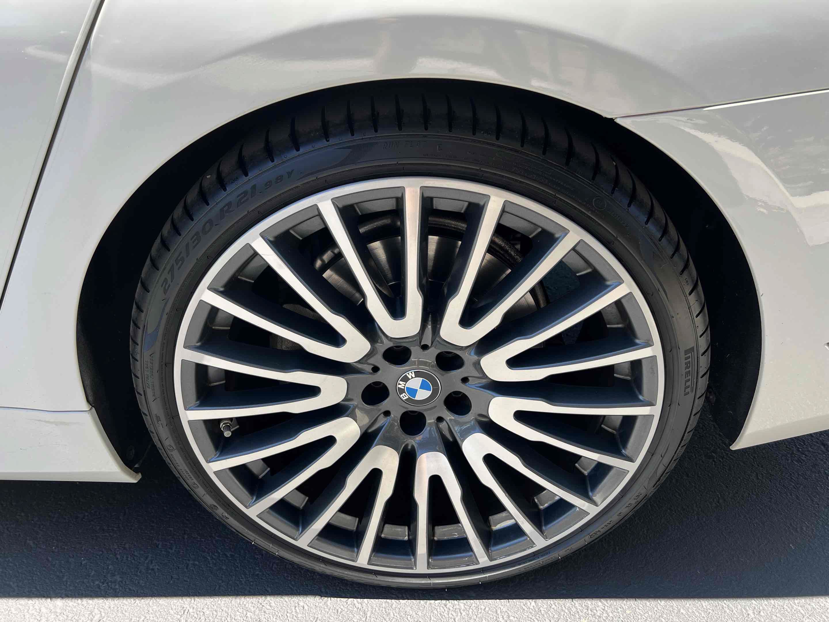 Used 2018 BMW 740e xDrive AWD/4WD image 86