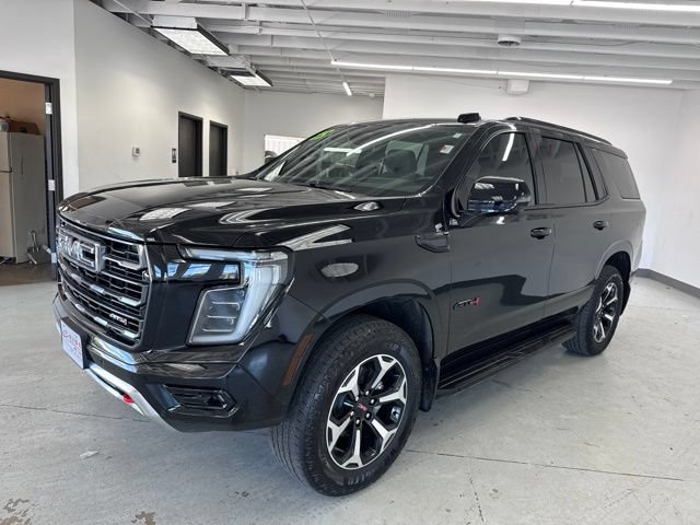 Used 2025 GMC Yukon AT4 w/ Premium Trailering Package AWD/4WD image 6