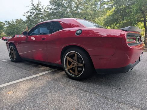 Used 2016 Dodge Challenger R/T Scat Pack RWD image 3