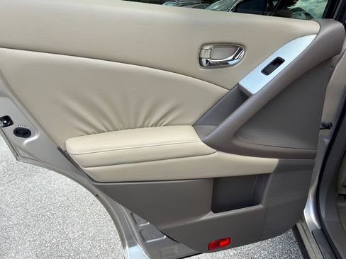 Used 2010 Nissan Murano SL w/ Leather Pkg FWD image 22