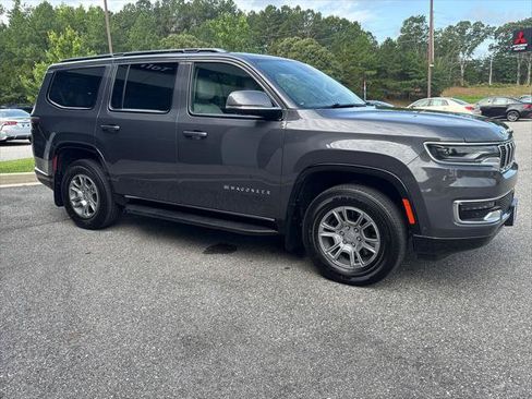Used 2022 Jeep Wagoneer Series I w/ Convenience Group I AWD/4WD image 3