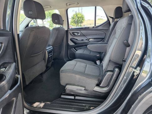 Used 2019 Chevrolet Traverse LT FWD image 5