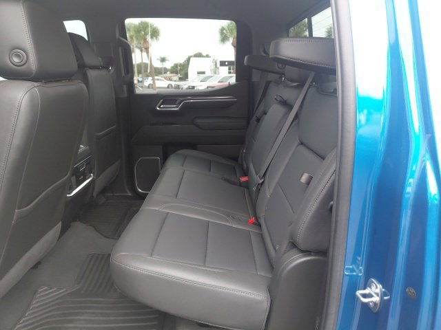 Used 2022 Chevrolet Silverado 1500 LTZ w/ LTZ Convenience Package II AWD/4WD image 15
