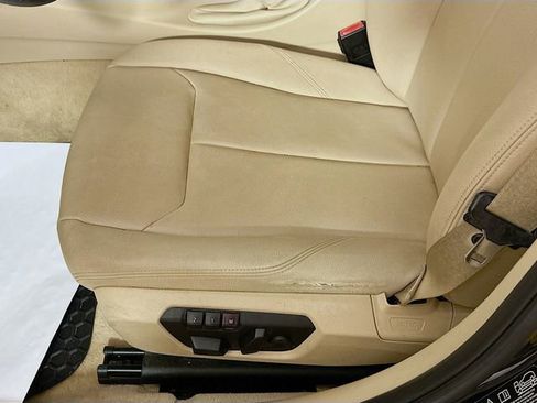 Used 2013 BMW 320i xDrive Sedan image 18