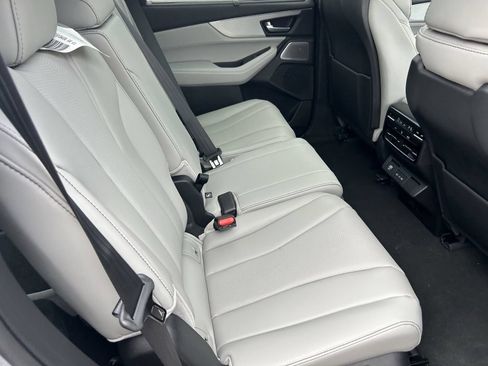 Used 2026 Acura MDX SH-AWD w/ Technology Package image 15