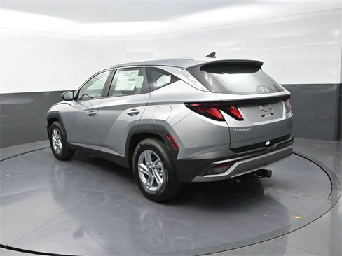 New 2026 Hyundai Tucson SE image 6