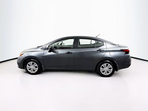 Certified 2022 Nissan Versa S w/ Trunk Package image 4