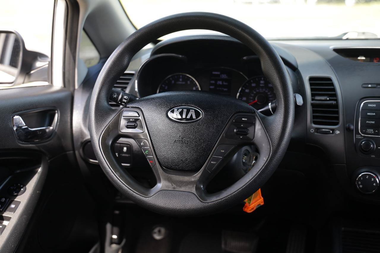 Used 2016 Kia Forte LX FWD image 27