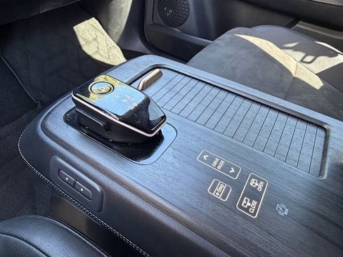 Certified 2023 Nissan Ariya FWD image 16