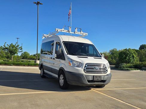 Used 2017 Ford Transit 150 XLT RWD image 4