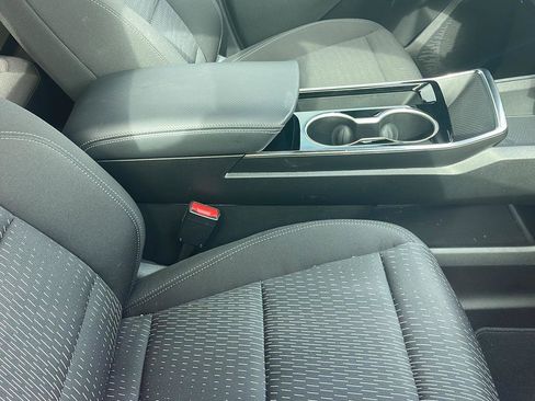 Used 2025 Chevrolet Equinox LT image 10