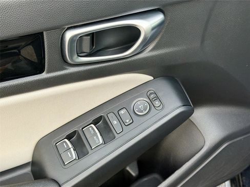 Used 2024 Honda Civic EX-L image 19