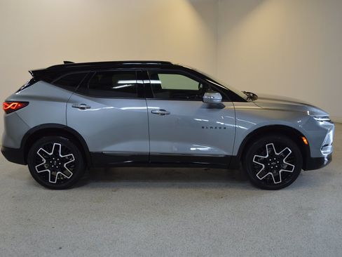 Used 2024 Chevrolet Blazer RS w/ Enhanced Convenience Package AWD/4WD image 2