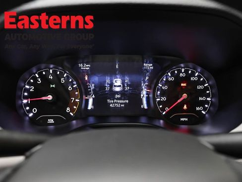 Used 2025 Jeep Compass Limited AWD/4WD image 18