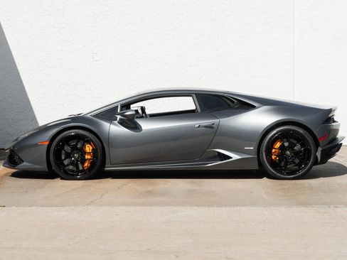 Used 2015 Lamborghini Huracan LP 610-4 image 8