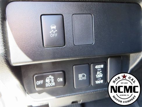 Used 2021 Toyota Tacoma TRD Sport image 37