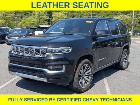 Used 2022 Jeep Grand Wagoneer Series III w/ Rear Seat Video Group 1 AWD/4WD image 10
