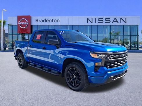 Used 2022 Chevrolet Silverado 1500 Custom w/ Rally Edition image 3