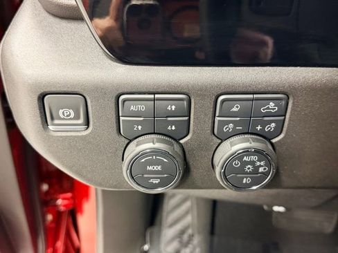 Certified 2024 Chevrolet Silverado 2500 LTZ w/ LTZ Convenience Package image 20