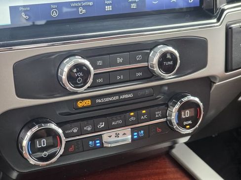 Used 2022 Ford F450 King Ranch w/ King Ranch Ultimate Package AWD/4WD image 19