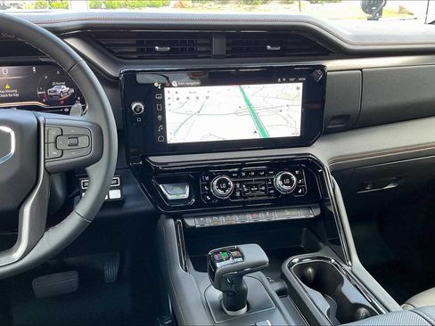 New 2025 GMC Sierra 1500 AT4 w/ AT4 Premium Package image 6