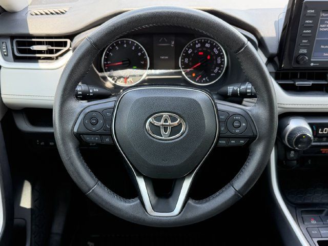 Used 2021 Toyota RAV4 XLE Premium FWD image 12
