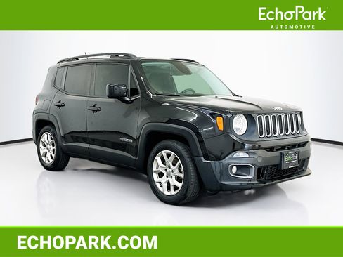 Used 2015 Jeep Renegade Latitude FWD image 1