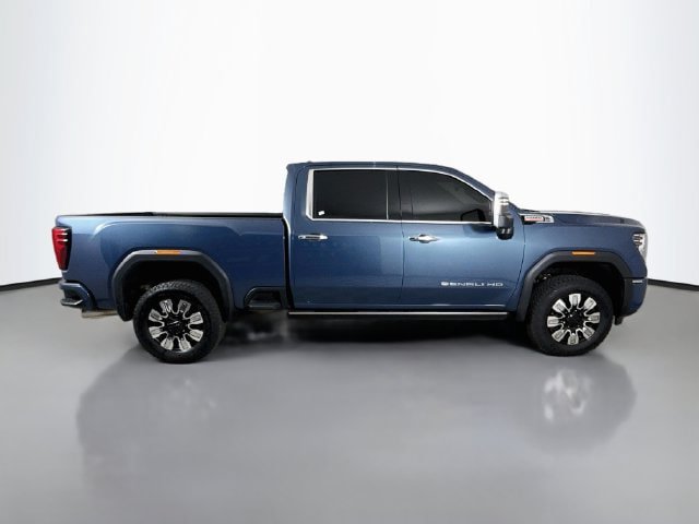 Used 2025 GMC Sierra 2500 Denali w/ Denali Reserve Package AWD/4WD image 9