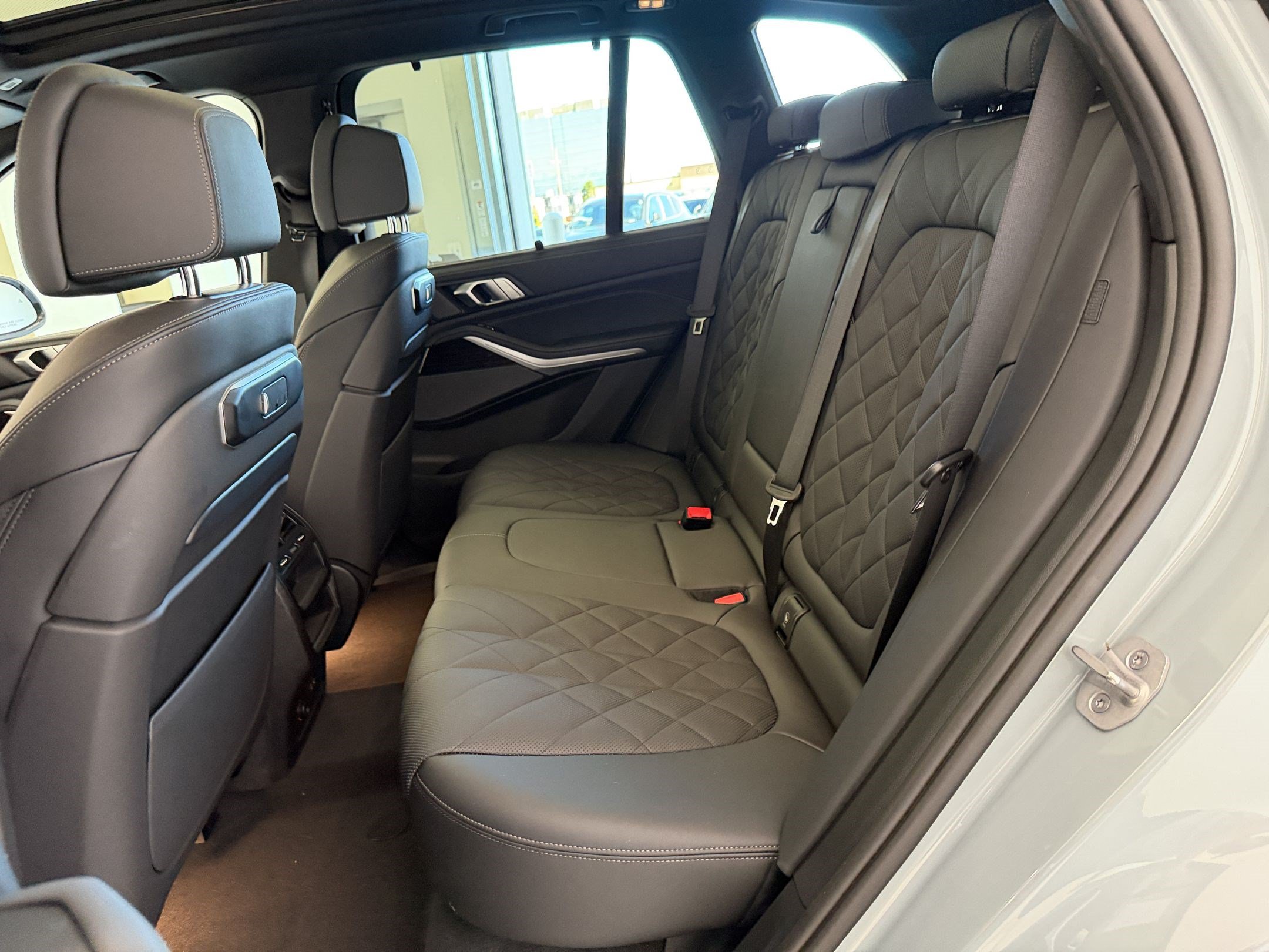 Certified 2025 BMW X5 xDrive40i AWD/4WD image 23