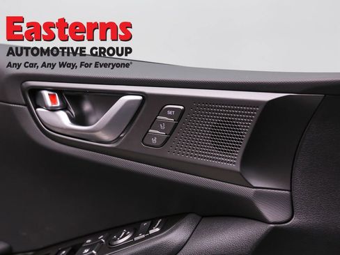 Used 2020 Hyundai Ioniq Limited image 21
