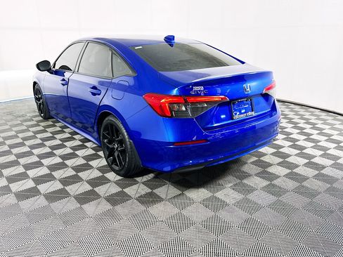 Used 2023 Honda Civic Sport image 5