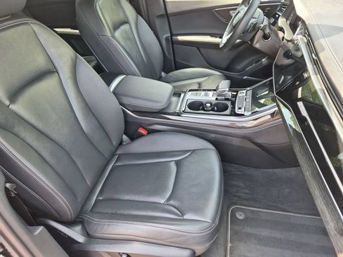 Used 2025 Audi Q7 3.0T Premium Plus AWD/4WD image 22