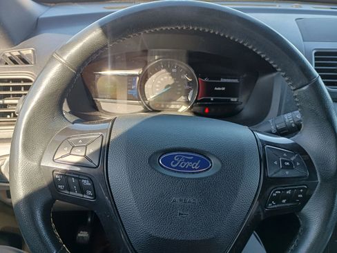 Used 2019 Ford Explorer XLT w/ Equipment Group 201A image 14